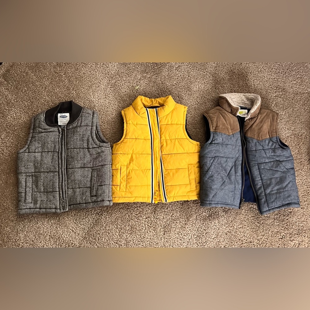 3 Boys Puffer Vests!